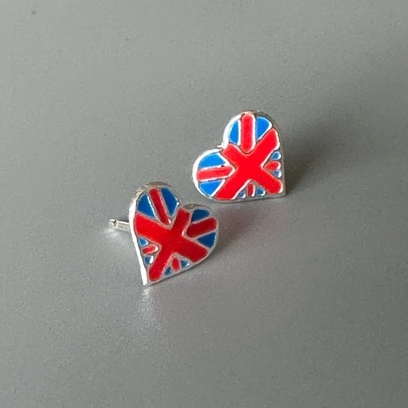 Sterling Silver England Flag Heart Studs - Picture 9 of 16